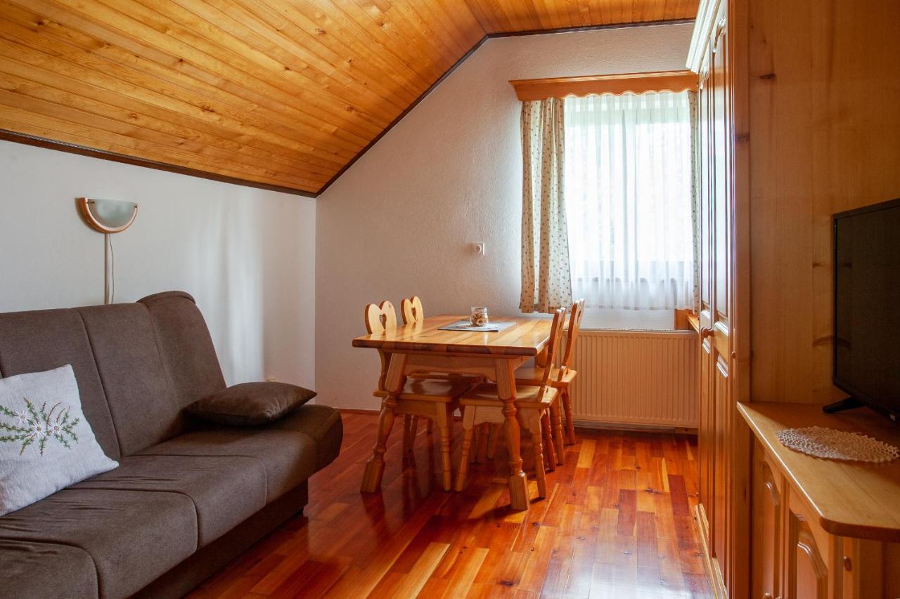 Farmstay&Glamping Visocnik Ljubno Extérieur photo
